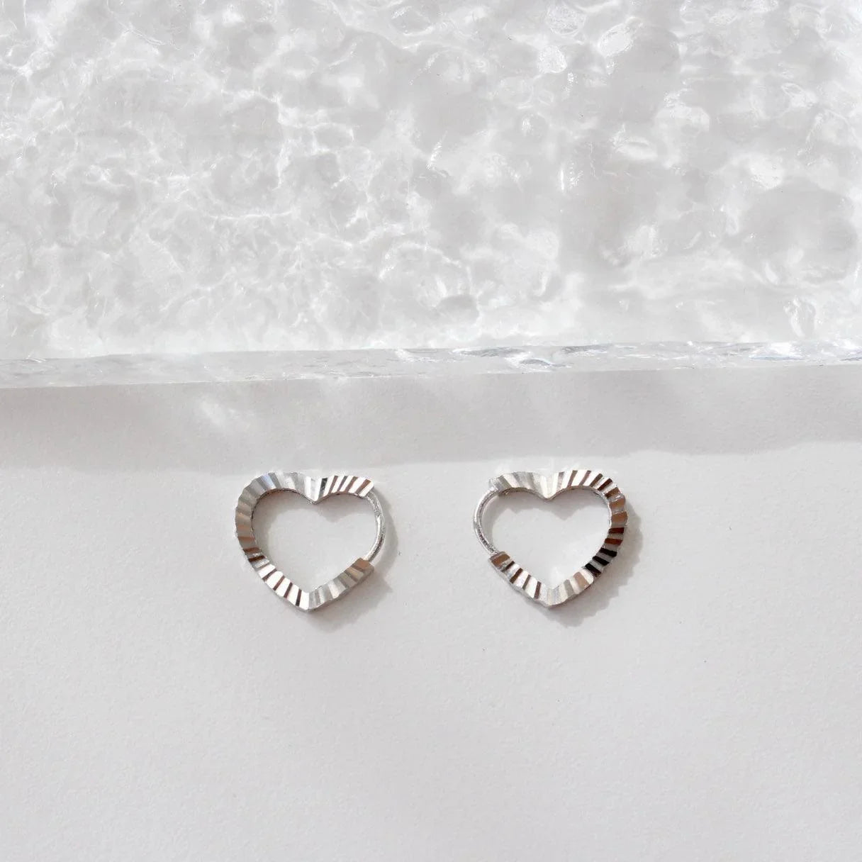 Charlee | Herz Creolen - JK Jewelry & Accessories