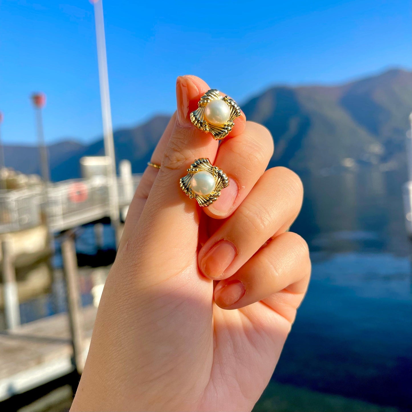 Lilah|Gedrehtes Quadrat mit Perlen - JK Jewelry & Accessories