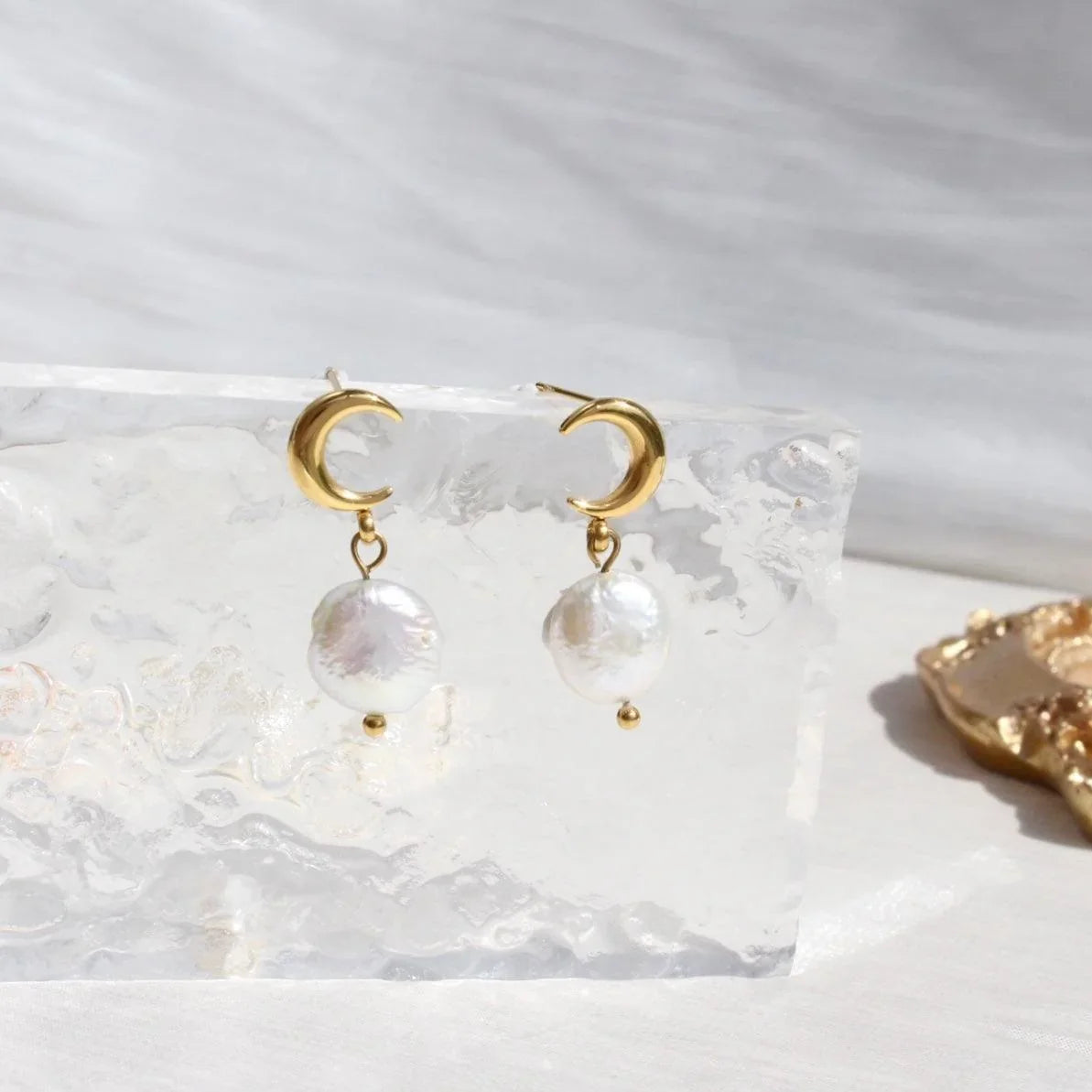 Alivia|Barockperle mit Mond - JK Jewelry & Accessories