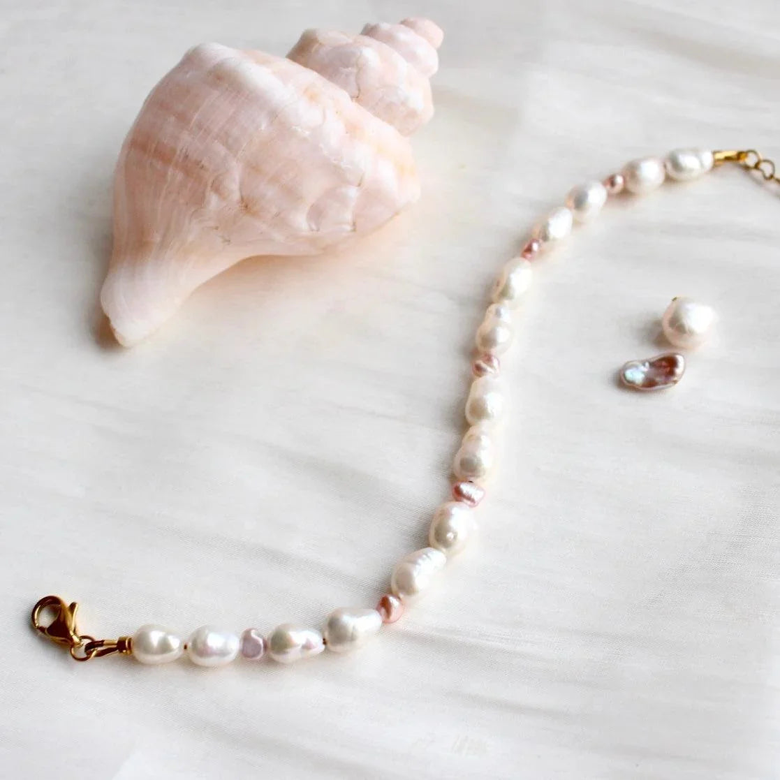 Ophelia|Einzigartige Barockperlen Armkette - JK Jewelry & Accessories