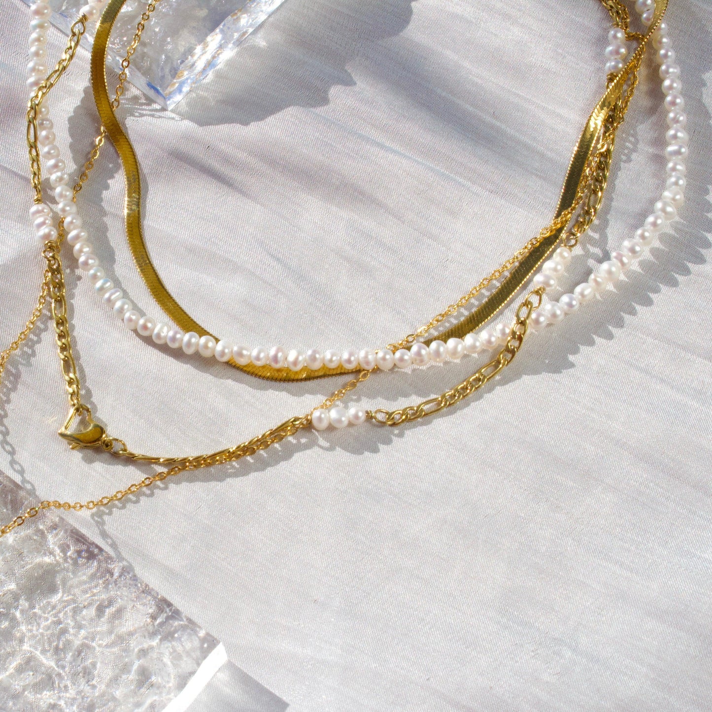 Myla | 5mm Perlen & einzigartige Panzerkette - JK Jewelry & Accessories