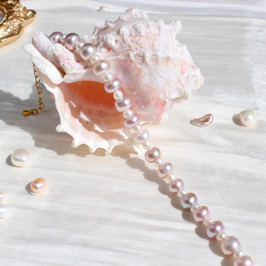 Elianna|Elegante violette und weisse Perlen Armkette - JK Jewelry & Accessories