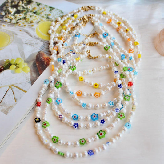 Arianna|Perlen treffen auf bunte Blüten - JK Jewelry & Accessories