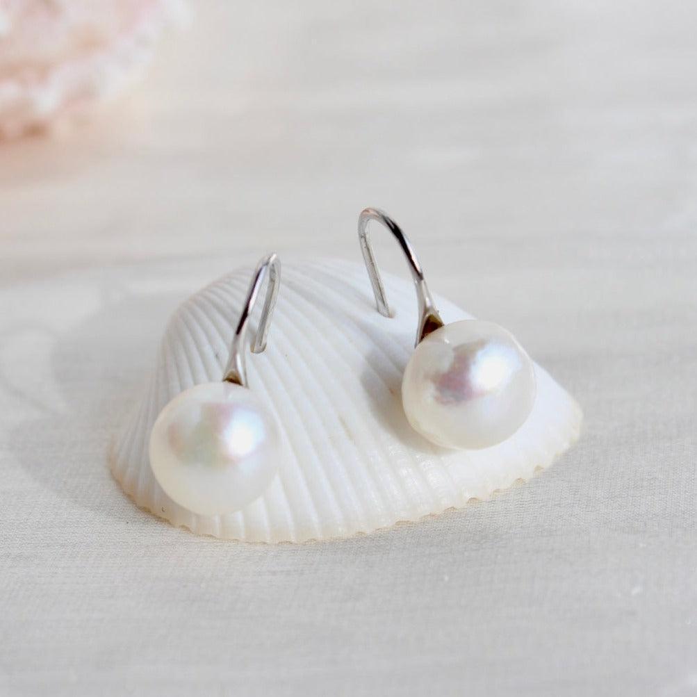 Orecchini perla e zirconi argento Bluamante - OREFICERIA PARUZZI - Gioielli, preziosi e souvenir dal lago di Como Orecchini perla e zirconi argento Bluamante - OREFICERIA PARUZZI - Gioielli, preziosi e souvenir dal lago di Como