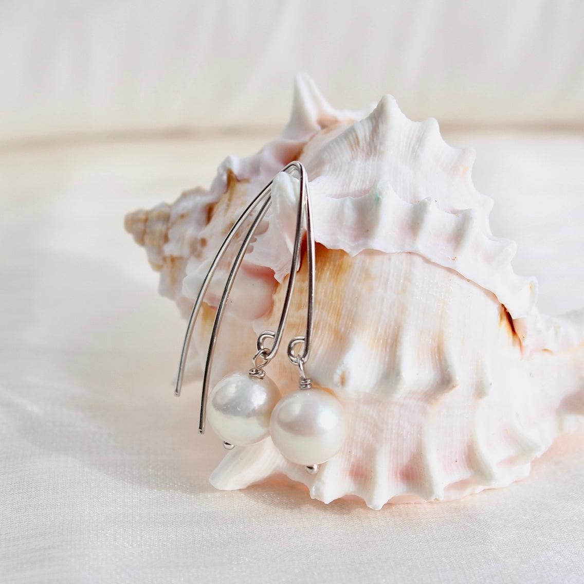 Jenna | Grosse Ohrhaken mit runden Perlen - JK Jewelry & Accessories