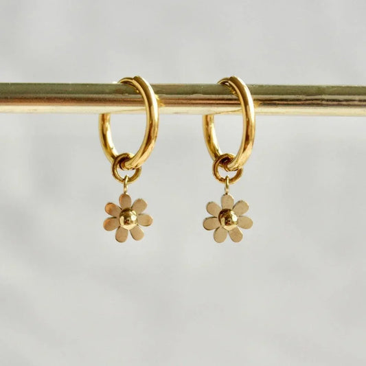 Olivia|Klassische Creolen mit Blume - JK Jewelry & Accessories
