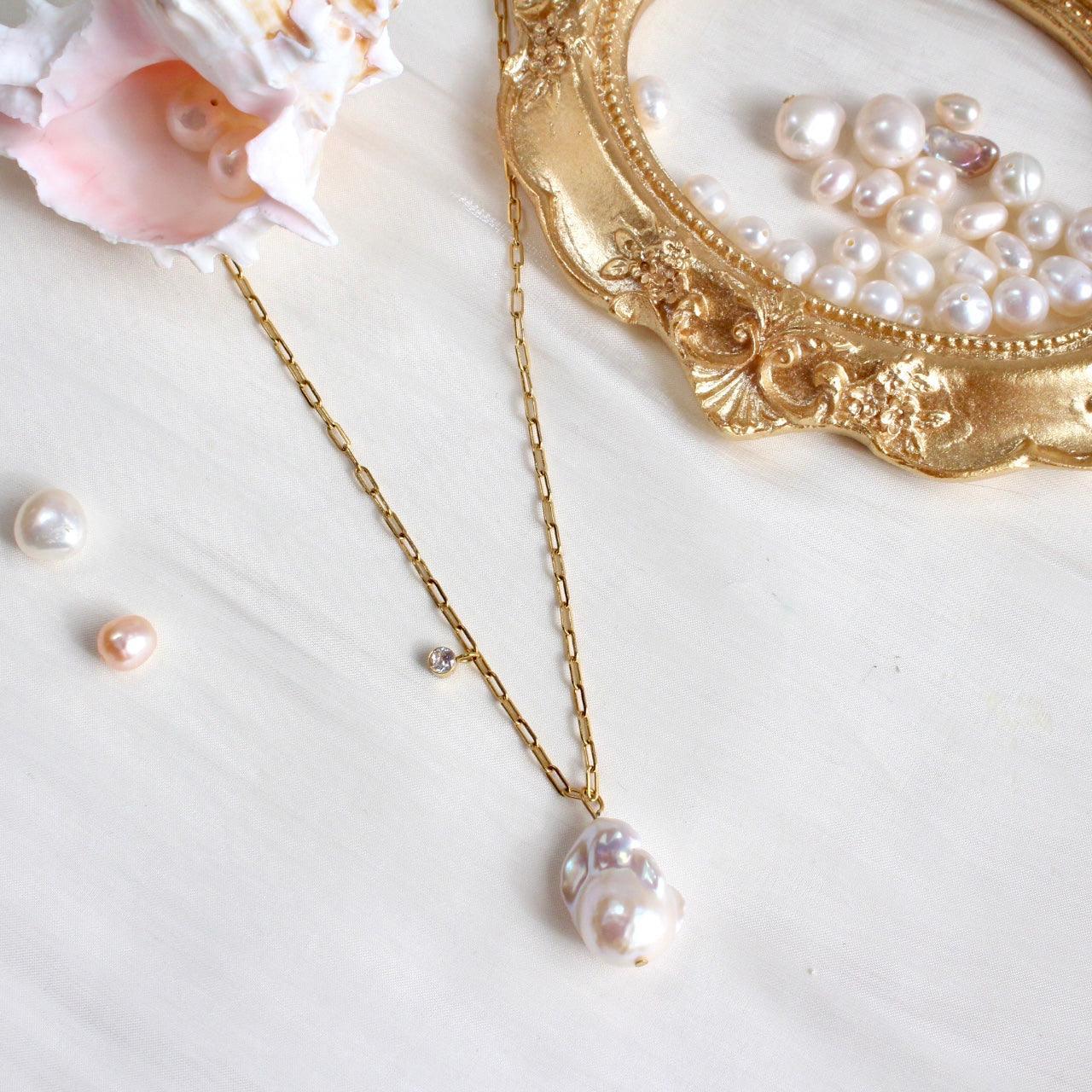 Amira | Barockperle & funkelnde Zirkoniasteine - JK Jewelry & Accessories