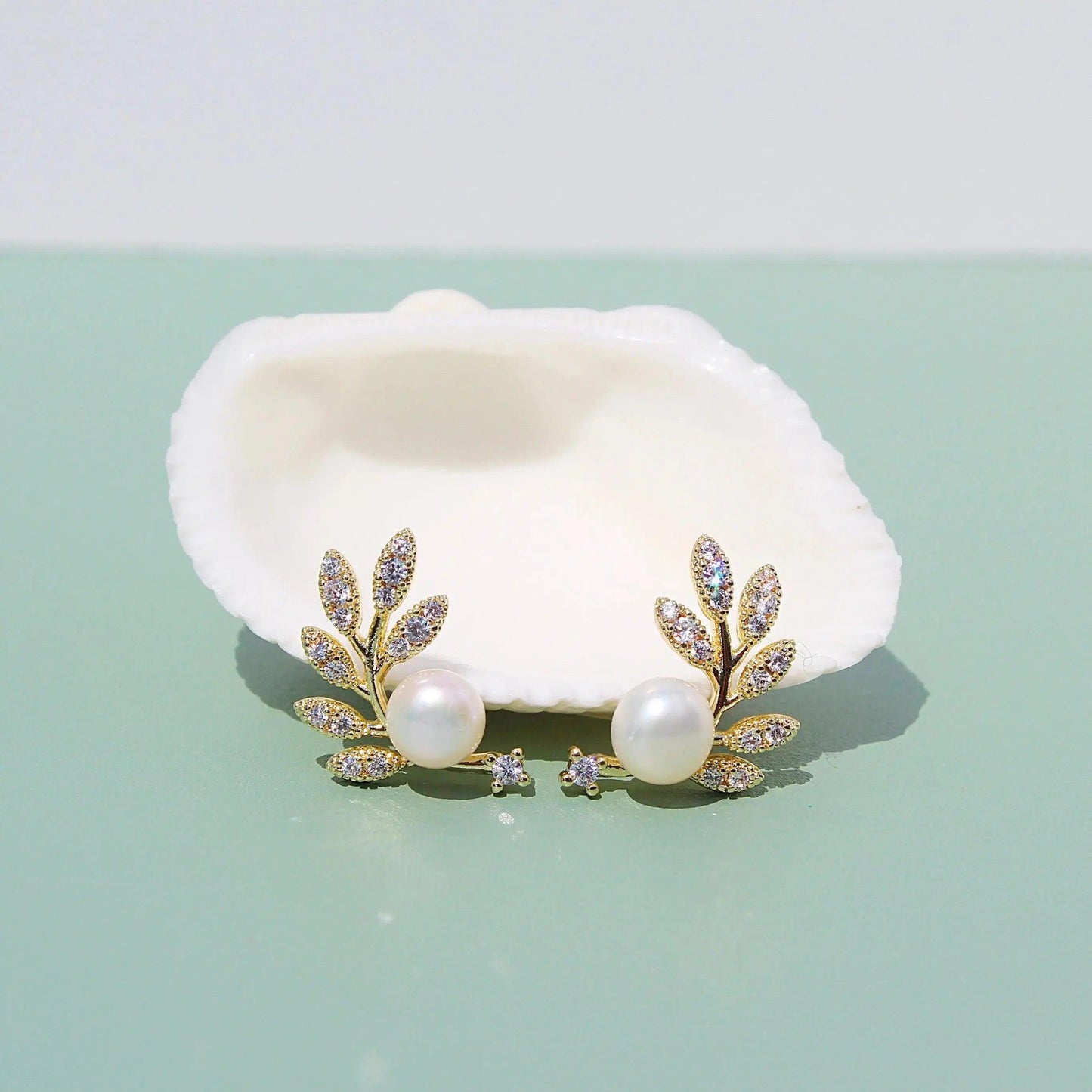 Isabel | Blätterzweig mit Perle - JK Jewelry & Accessories