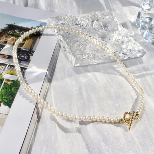 Goldener Kranz & Perlenkette - JK Jewelry & Accessories