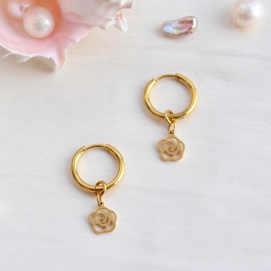 Olivia|Klassische Creolen mit Rose - JK Jewelry & Accessories