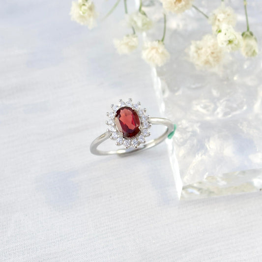 Ovaler Granat - JK Jewelry & Accessories