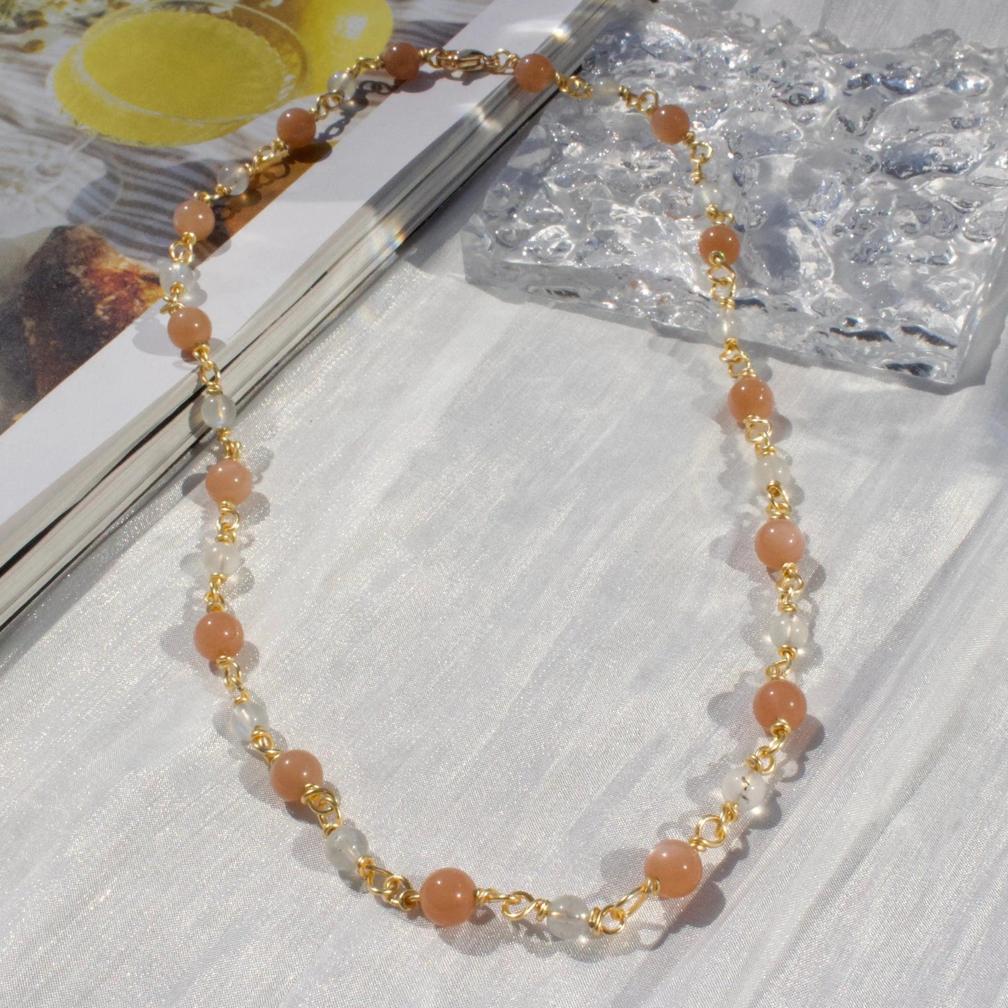 Sonnen- und Mondsteine - JK Jewelry & Accessories