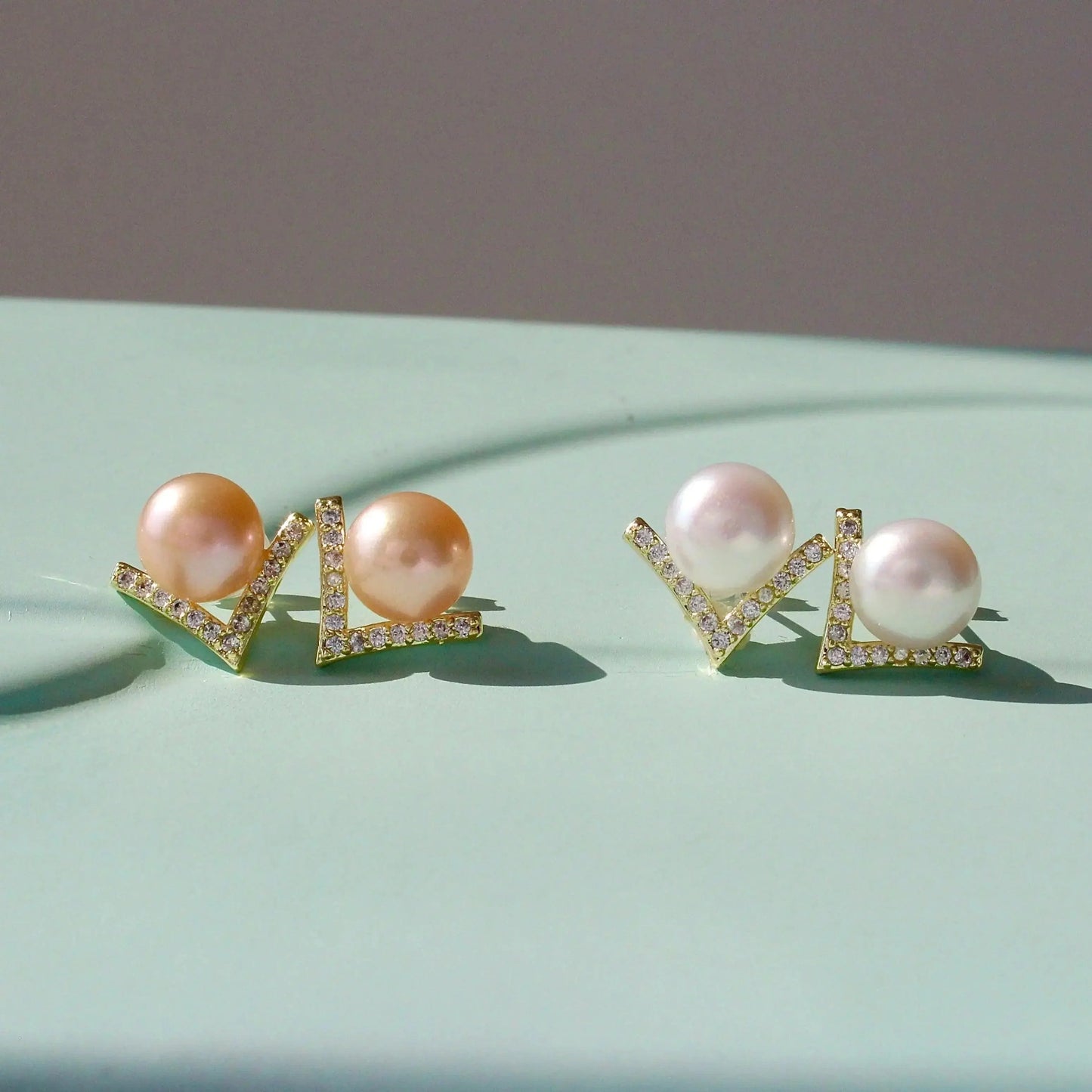 Zirkonia V mit Perle - JK Jewelry & Accessories