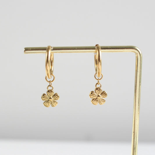 Olivia｜Klassische Creolen mit Blume