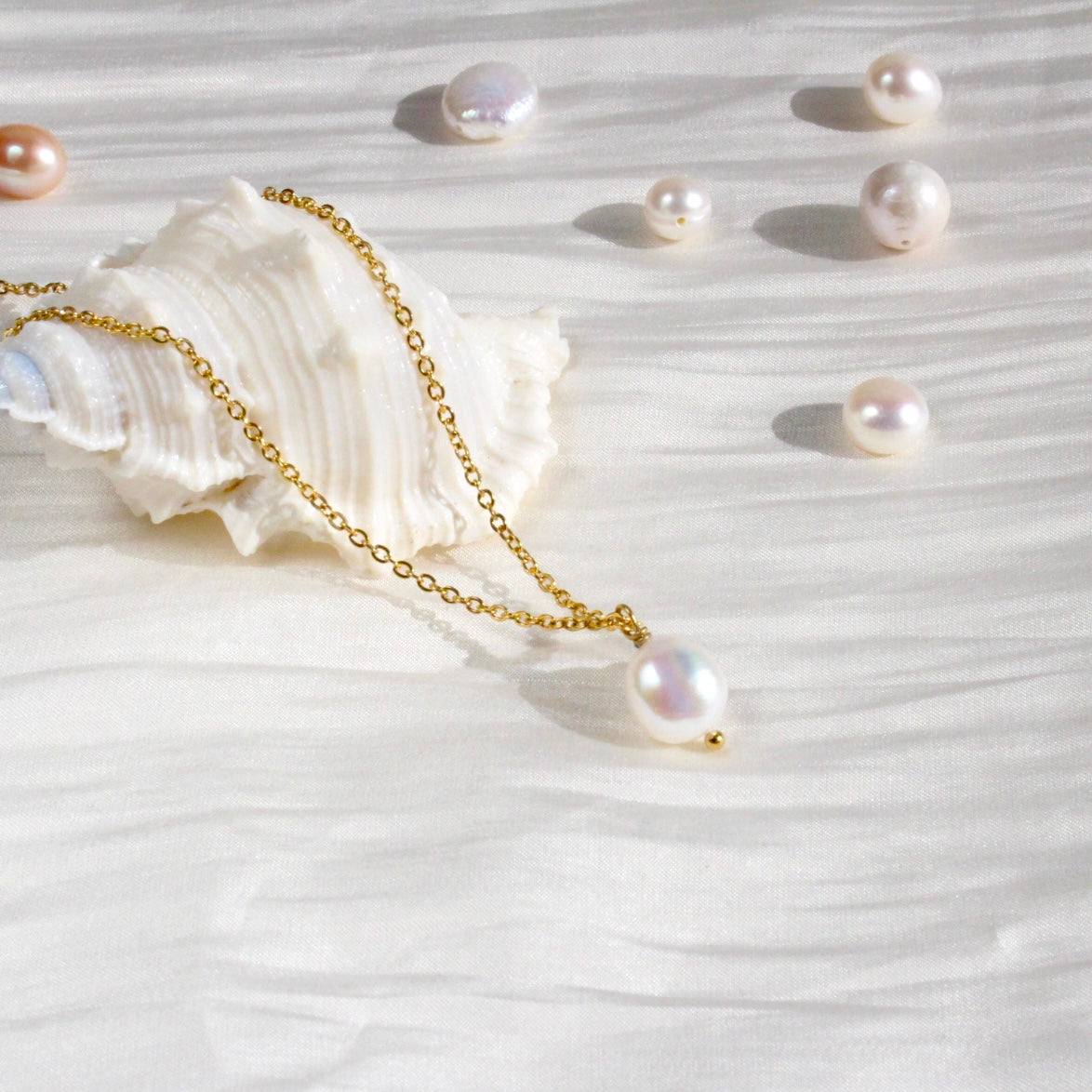 Selah | Perle baroque de caractère et perles de 5 mm