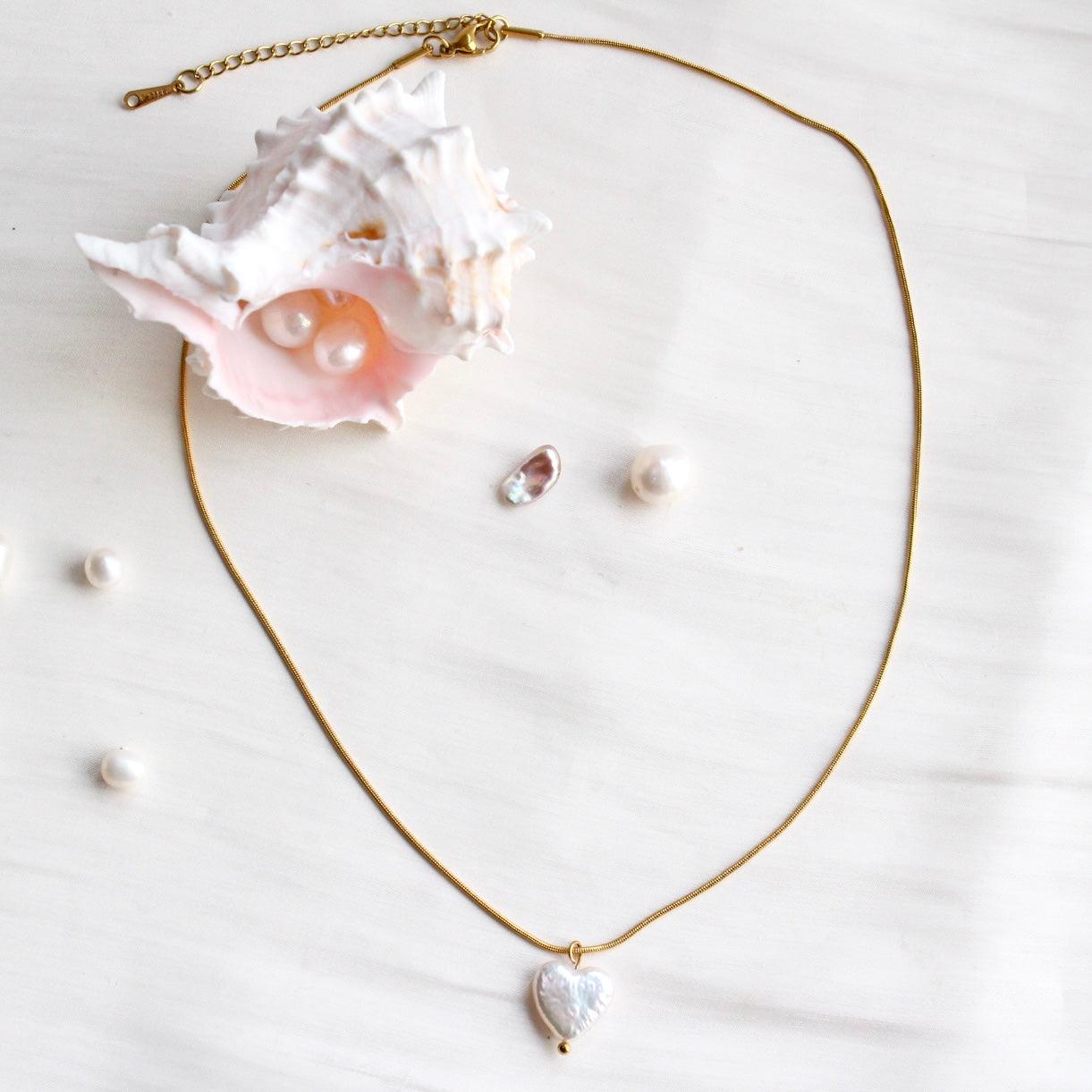 Emilia | Heart baroque pearl