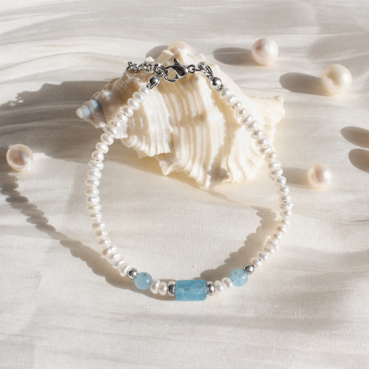 Bianca | Aquamarin mit zarter Perle