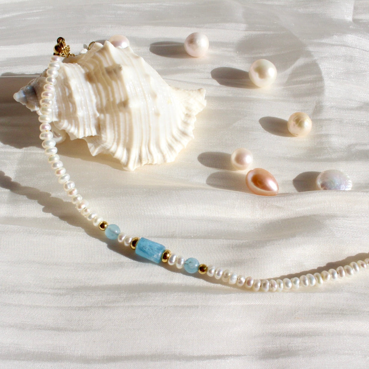 Bianca | Aquamarin mit zarter Perle