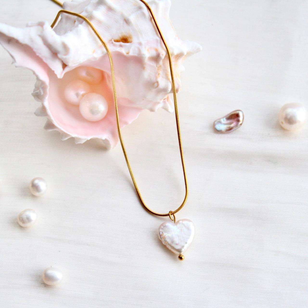 Emilia | Heart baroque pearl