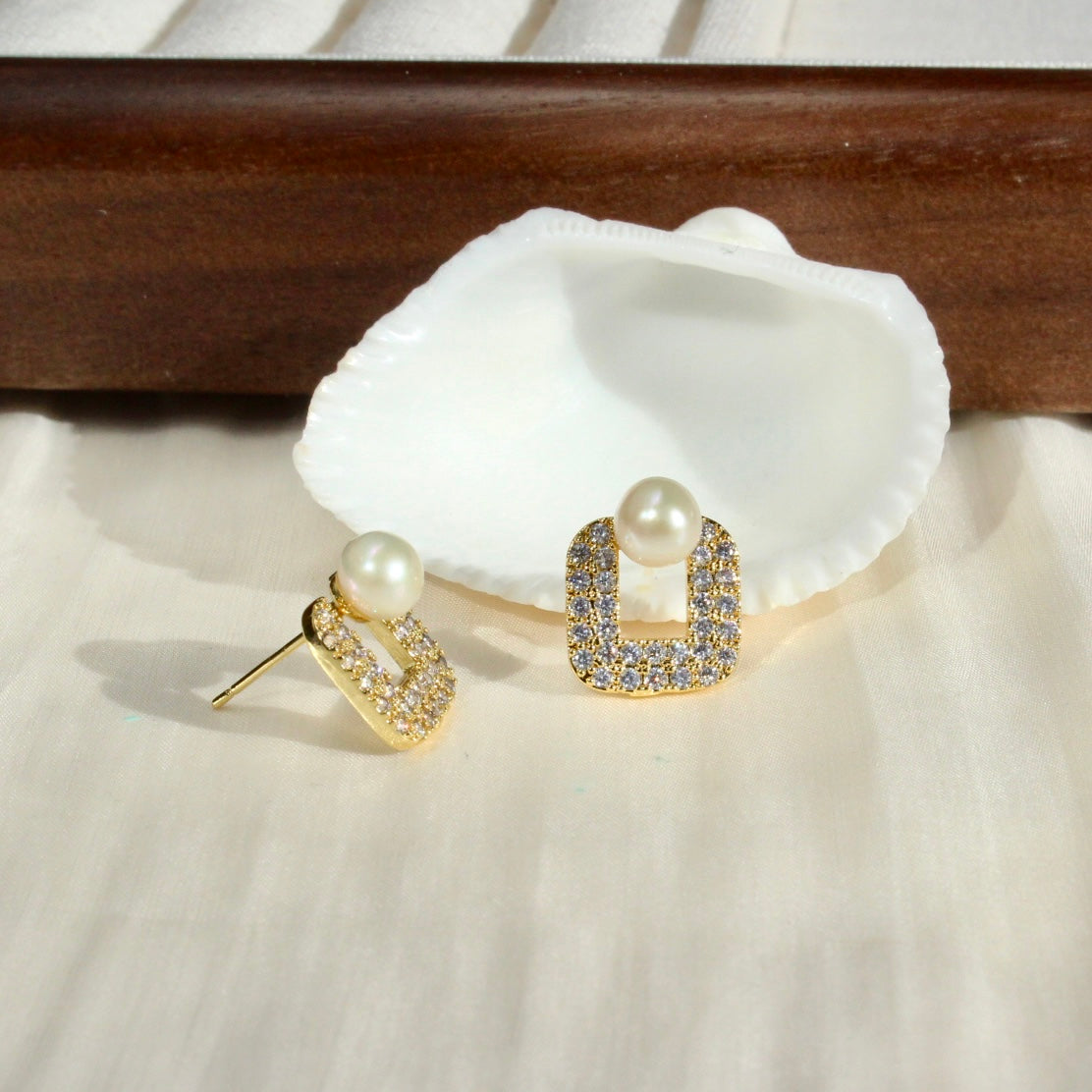 Ivy | Zirkonia Quadrat mit Perle - JK Jewelry & Accessories