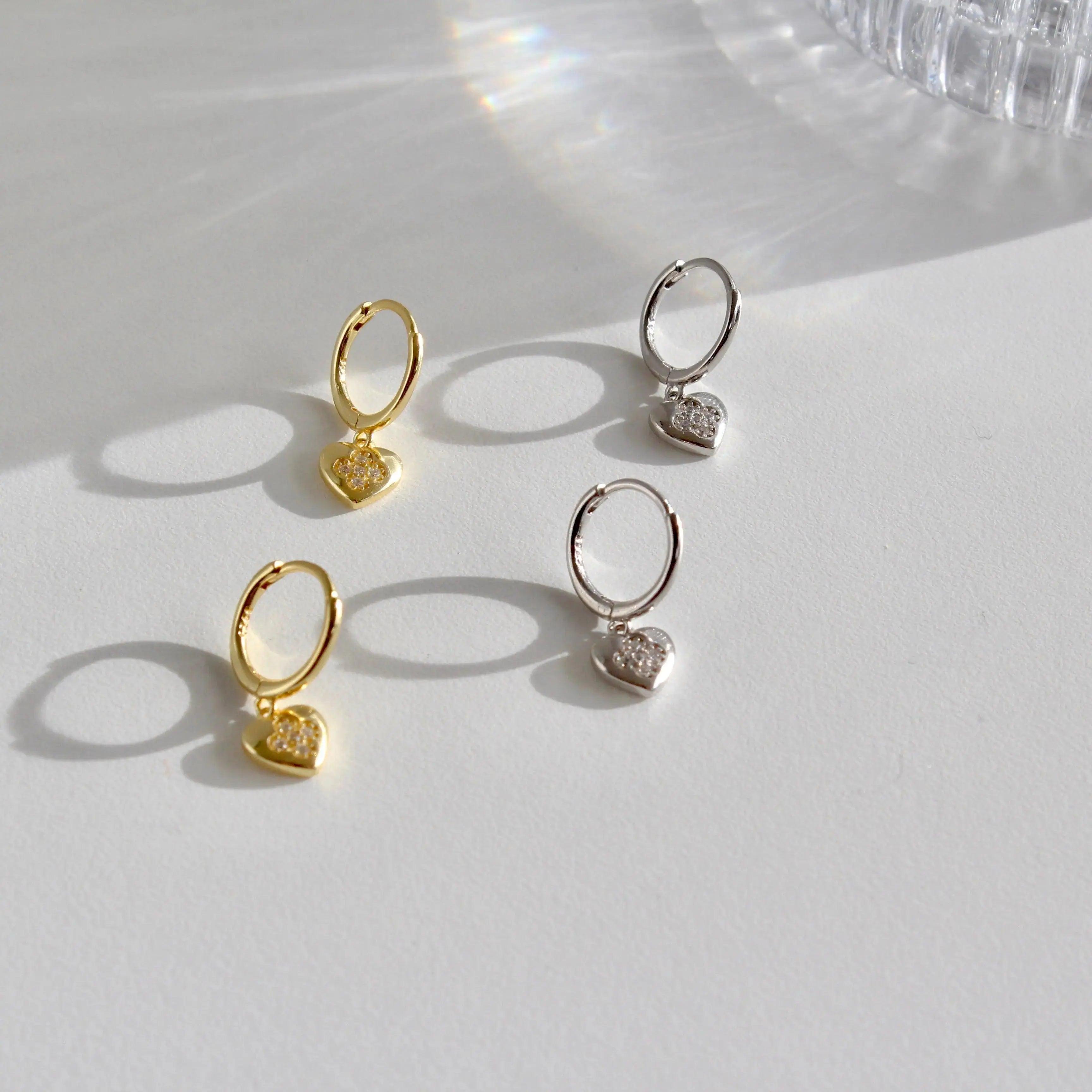 Orecchini A Cerchio A Forma Di Cuore In Argento 925 – Placcato Oro Bianco – Regalo Per Donne E Ragazze