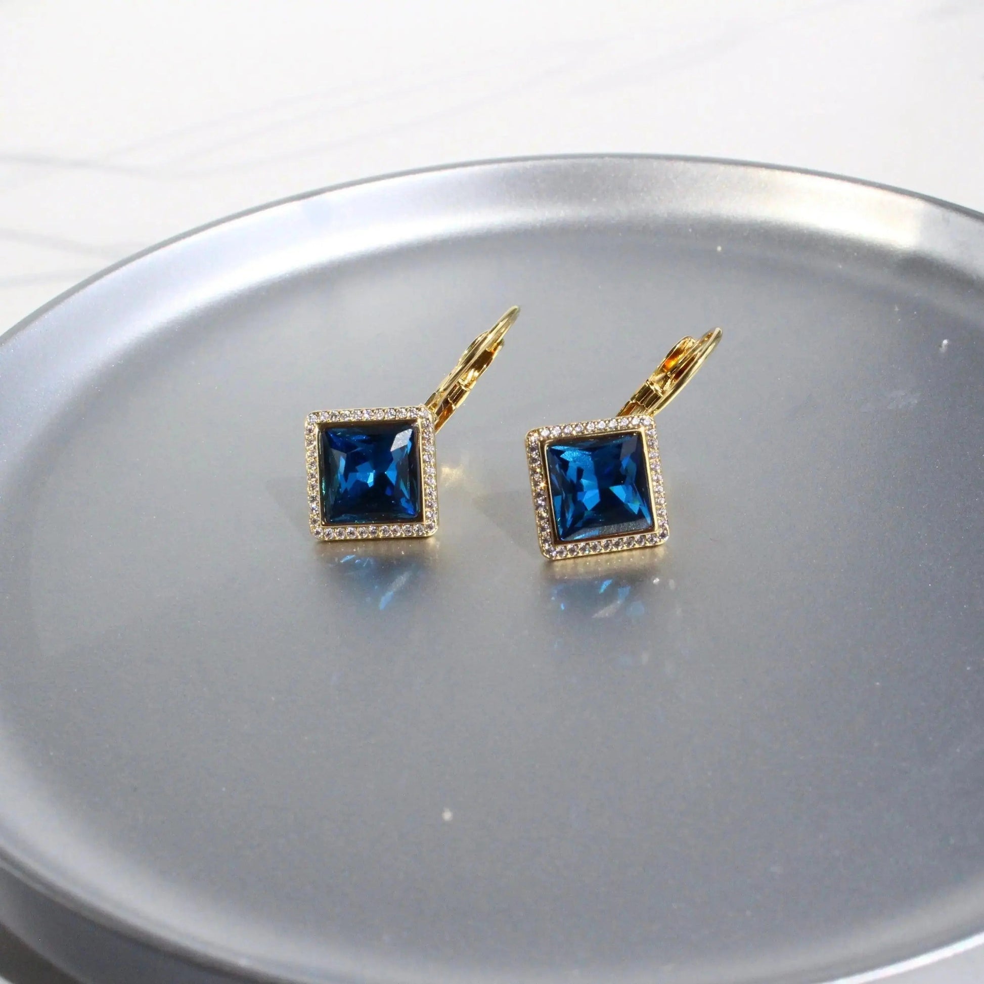 Ohrring blauer Kristall JK Jewelry & Accessories
